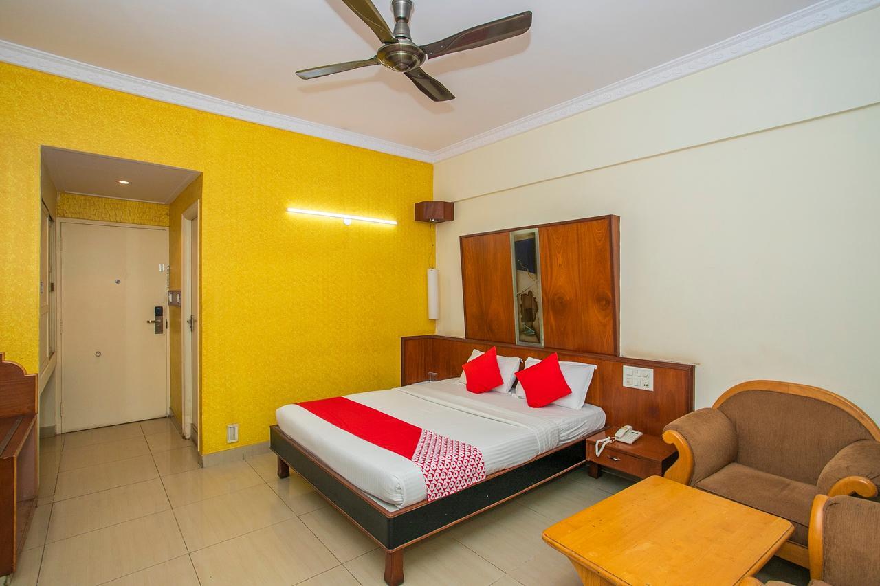 Hotel Oyo 18762 Vaishnavi Residency Bangalore Exterior foto