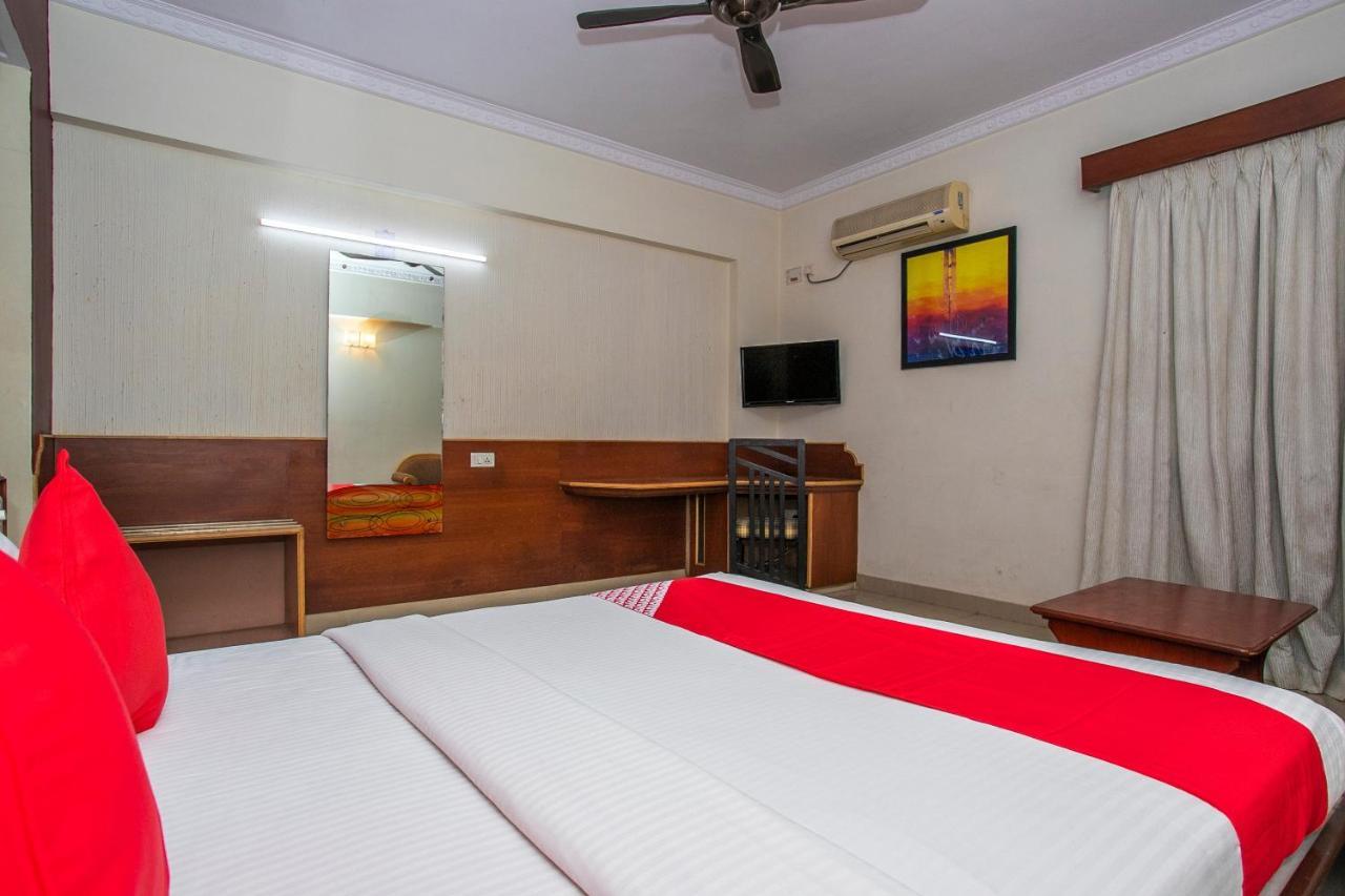 Hotel Oyo 18762 Vaishnavi Residency Bangalore Exterior foto
